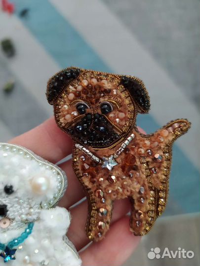 Брошь собачка