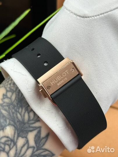 Часы Hublot