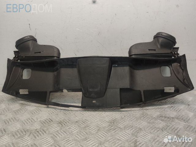 Воздуховод на телевизор м273 mercedes W212 s1134094