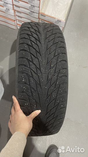 Nokian Tyres Hakkapeliitta R2 205 R16 96R