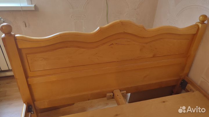 Кровать двухспальная бу 145*200