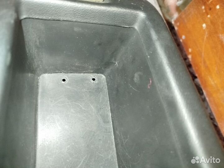 Подлокотник лада веста
