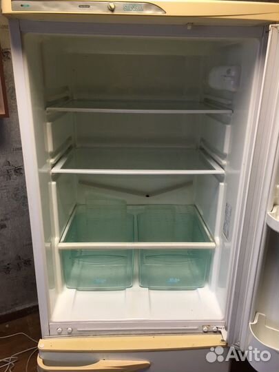 Холодильник stinol