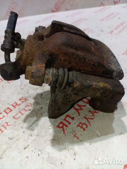 Суппорт тормозной задний Land Rover Discovery 3