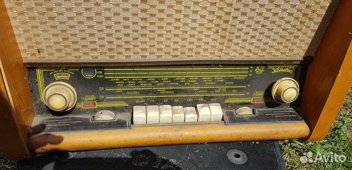 Радиоприемник проигрыватель пластинок