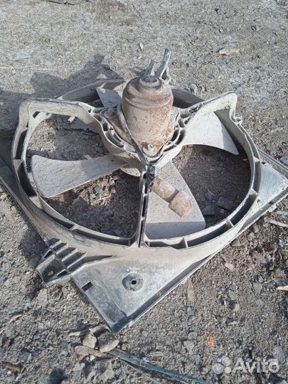 Вентилятор охлаждения Nissan Sunny Ниссан Санни