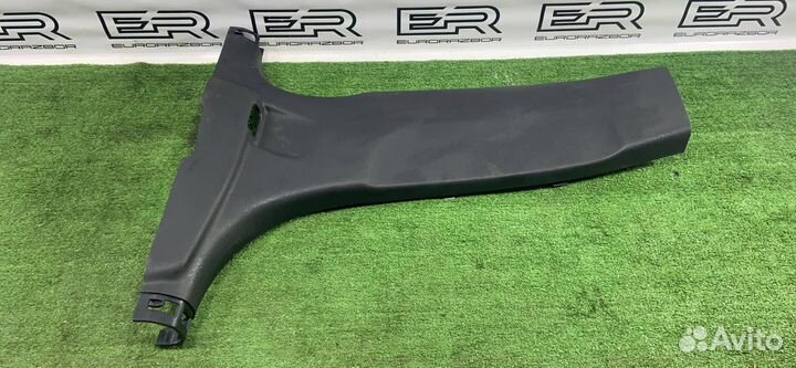Обшивка стойки центральная левая Kia Sorento 3