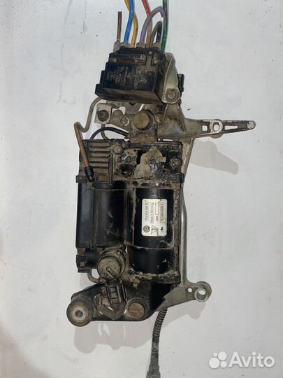 Компрессор пневмоподвески porsche cayenne s