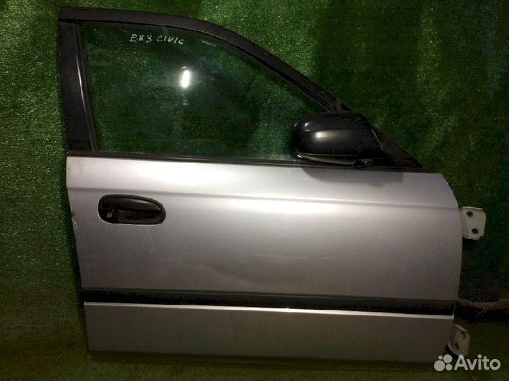 Дверь передняя правая Honda Civic EK2 EJ7 Серебро