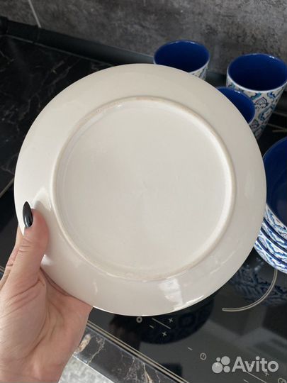 Набор столовой посуды на 4 персоны