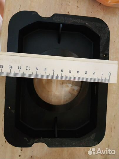 Увеличительное стекло