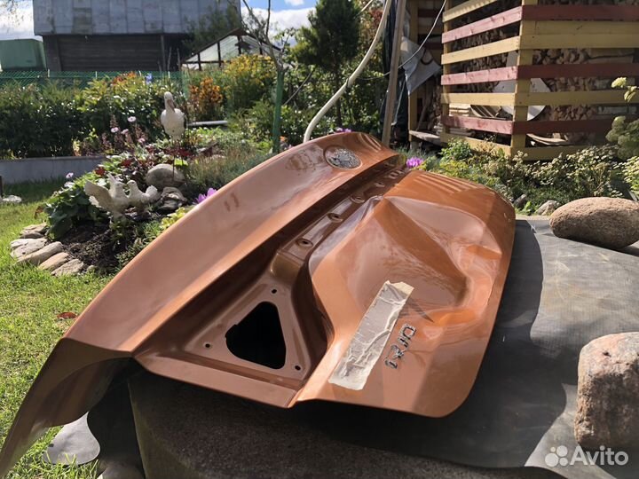 Крышка багажника оригинал KIA RIO 4 бу 69200h0000