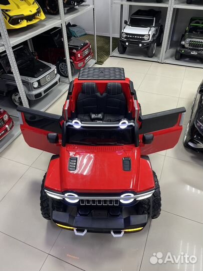 Детский электромобиль двухместный