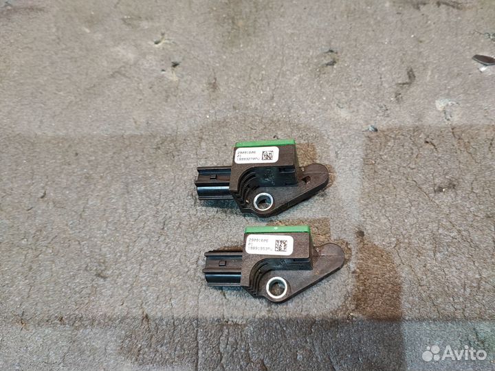 Датчик Airbag боковой Volkswagen Tiguan 5N1