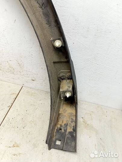 Накладка заднего крыла левого