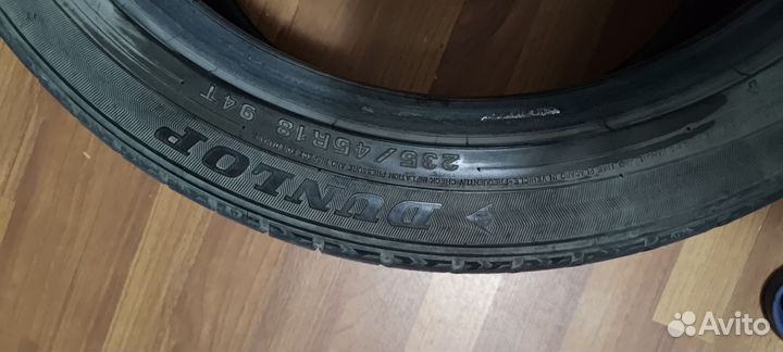 Dunlop Winter Maxx 235/45 R18 94T