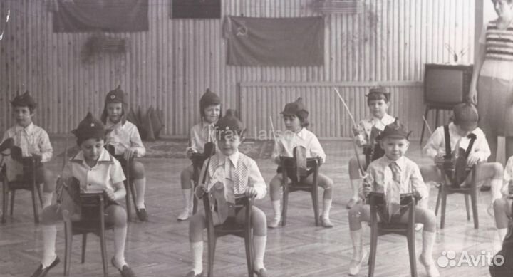 Сабля детская пластмассовая с ножнами СССР