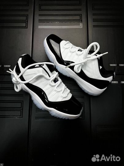 Кроссовки Nike Jordan 11 low concord