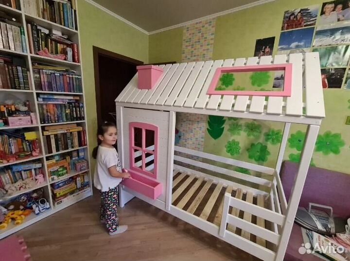 Детская кровать домик