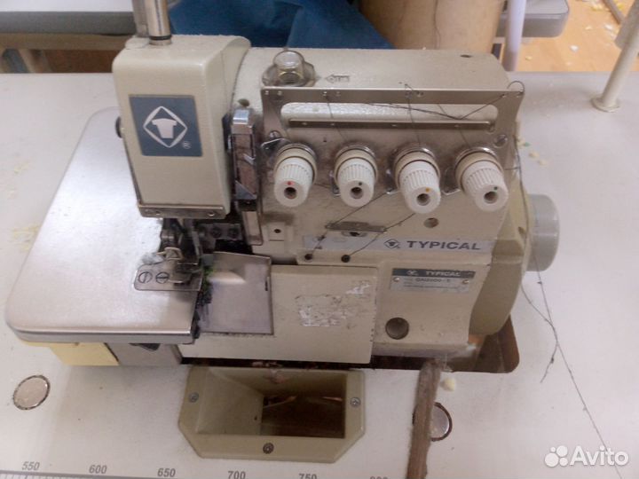 Промышленный оверлог 4-х нитка Typical Gn2000