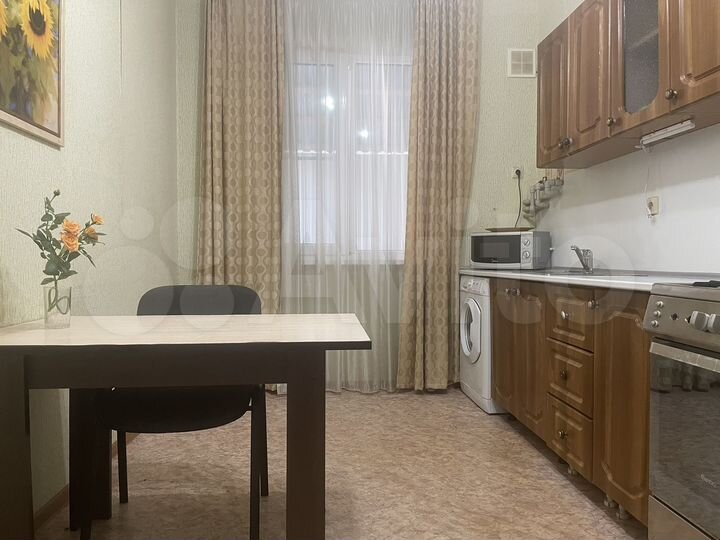 1-к. квартира, 40 м², 1/2 эт.