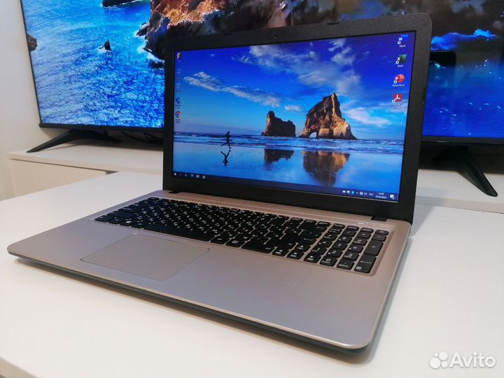 Ноутбук Asus для игр работы и учебы 4 ядра