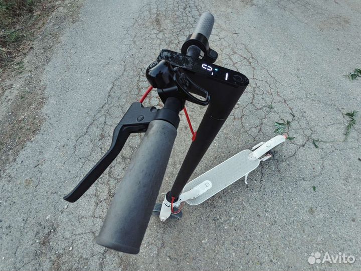 Электросамокат Xiaomi Mi Electric Scooter 1S