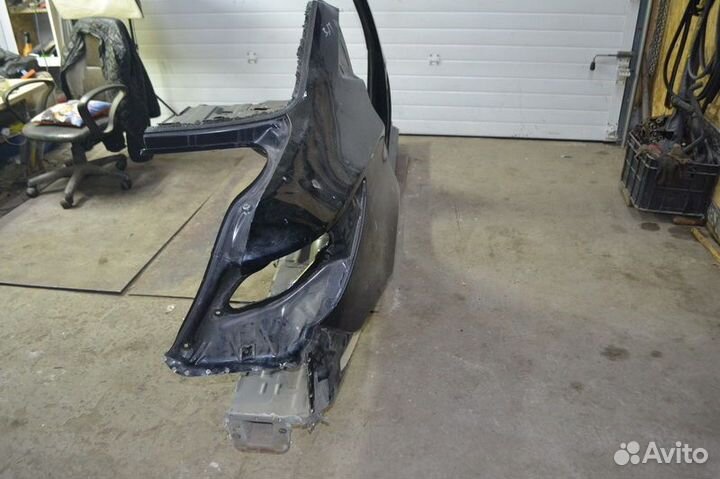 Hyundai Solaris Крыло заднее правое с порогом