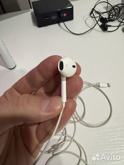 Наушники apple earpods lightning