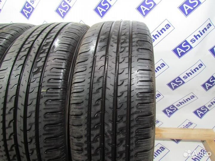 Goodyear EfficientGrip SUV 225/55 R19 96R