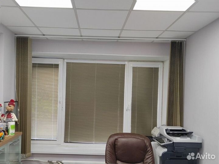 Рулонные шторы на окна в мансарду