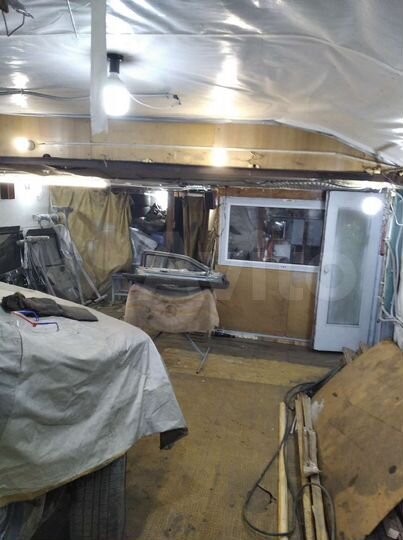 Гараж, > 30 м²