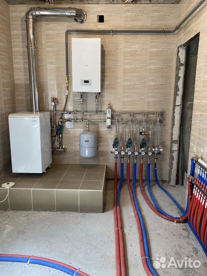 Сантехник. Разводка труб водоснабжения