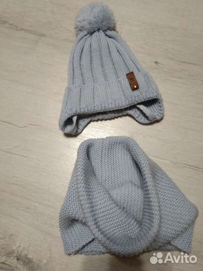 Комплект шапка со снудом