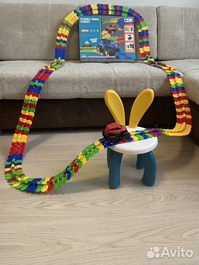 Гибкий трек (дорога) с машинкой