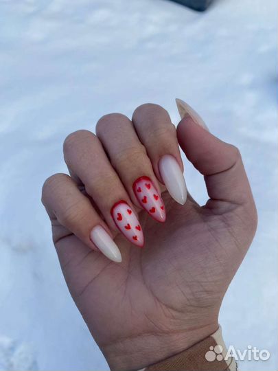 Мастер маникюра и педикюра