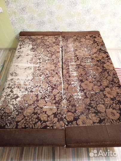 Отдам диван даром