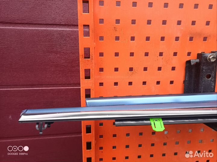 Молдинг двери Honda cr-v