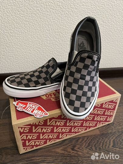 Слипоны Vans 34,5 в школу