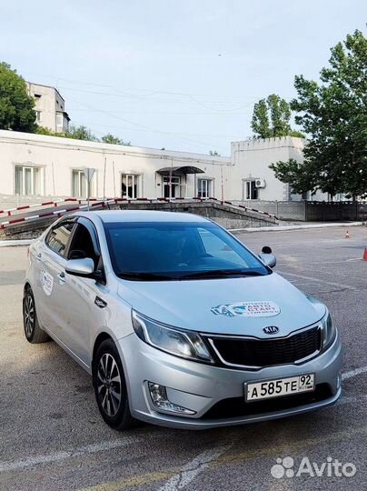 Kia Rio Уроки вождения мкпп/инструктор по вождению