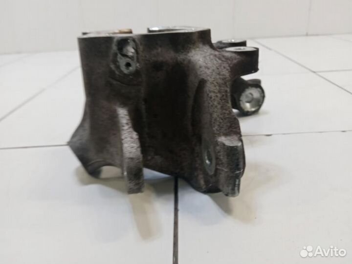 Кулак поворотный задний правый BMW 6-series F06