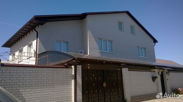 Каменщики и плотники