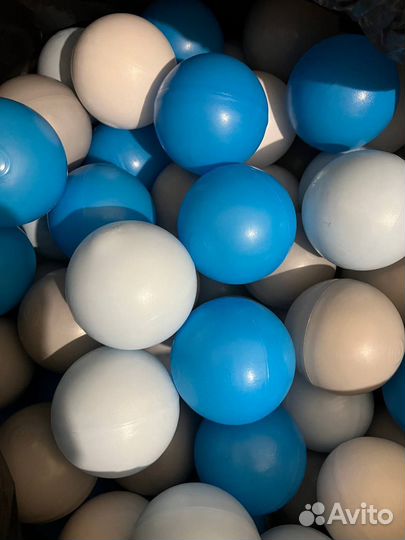 Сухой бассейн с шариками