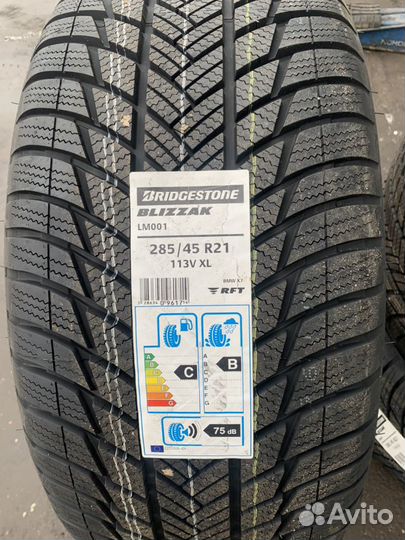 Bridgestone Blizzak LM-001 285/45 R21