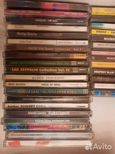 Компакт-диски разных исполнителей