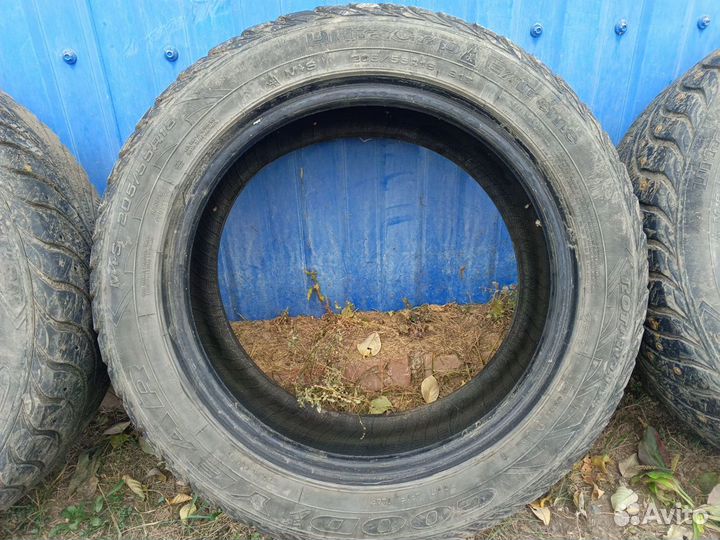 Goodyear UltraGrip Extreme 205/55 R16