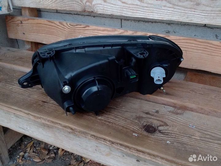Фара передняя шевроле ланос, заз сенс, шанс