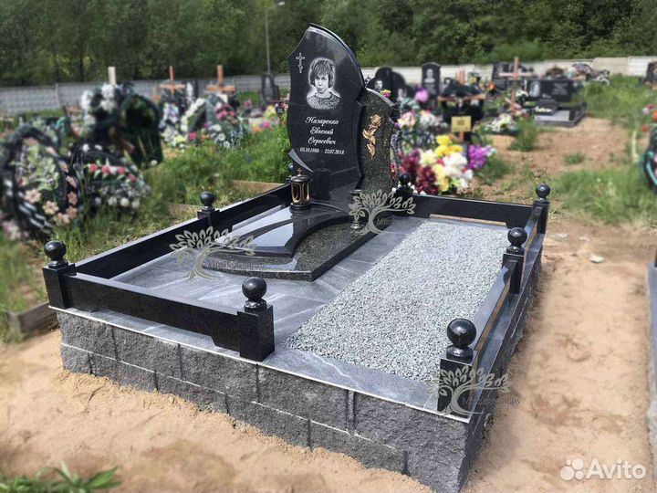Памятники Благоустройство Захоронений на кладбище