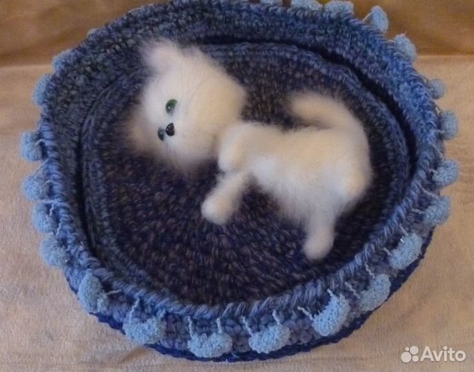 Большие лежанки для кошек, маленьких собачек