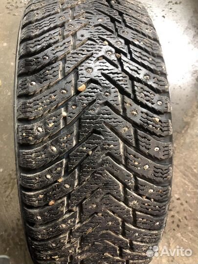 Nokian Tyres Hakkapeliitta 8 215/65 R17
